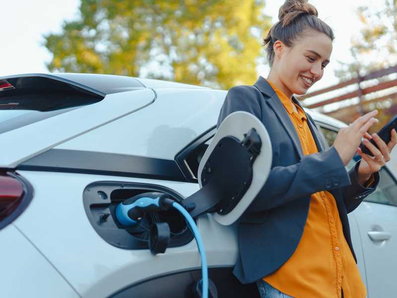 Green Wheels, Thrifty Deals: Navigating the Used Electric Vehicle Market with Green Wave and EcoAuto